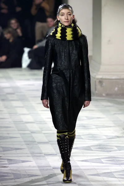 Look 4